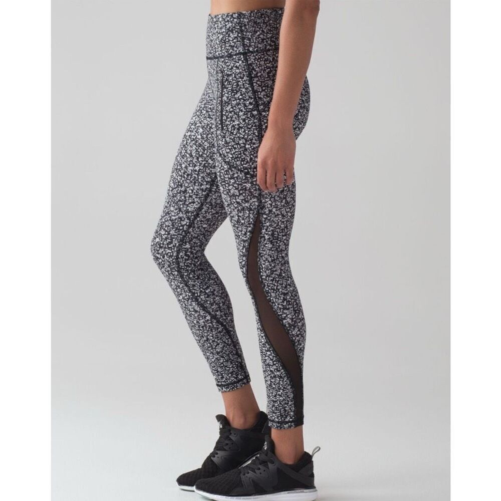 Lululemon Invigorate 7/8 Tights EUC